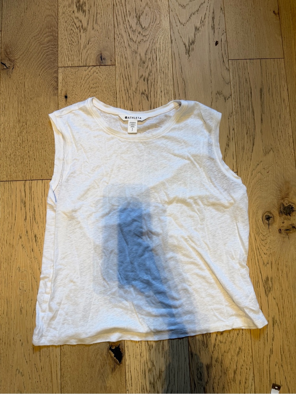 Athleta woman’s White lightweight Muscle Tank crop tank